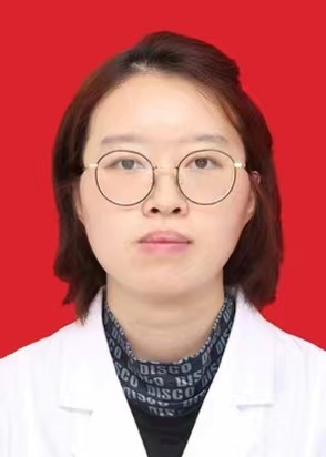 李霞